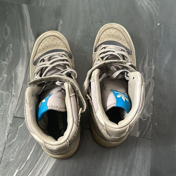 Adidas. Adidas forM. Shoes. Classic - Picture 2 of 5